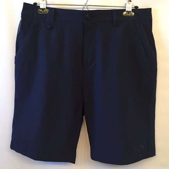 NWOT Oakley Quick Dry Hybrid Shorts W32 Navy Blue - Picture 1 of 10